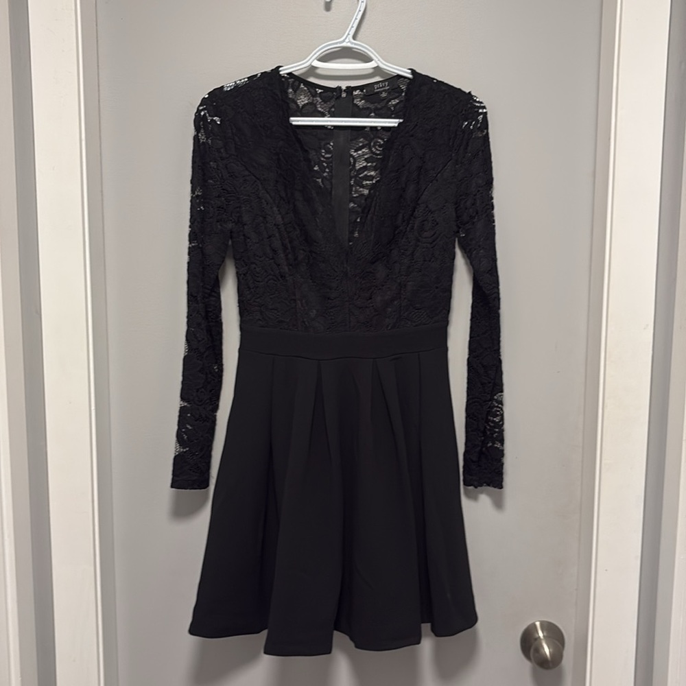 Privy Black Lace Deep v Mini Dress size medium